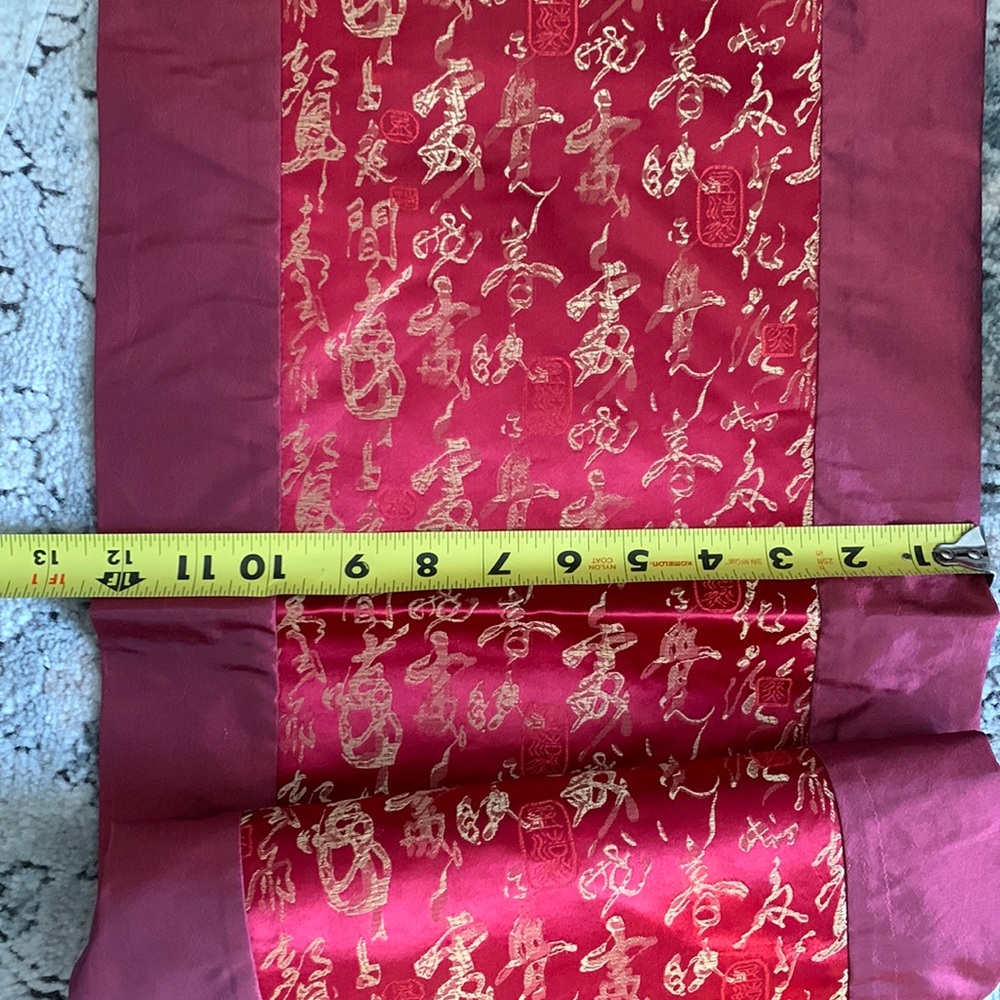 Chinese table runner - Picture 4 of 4
